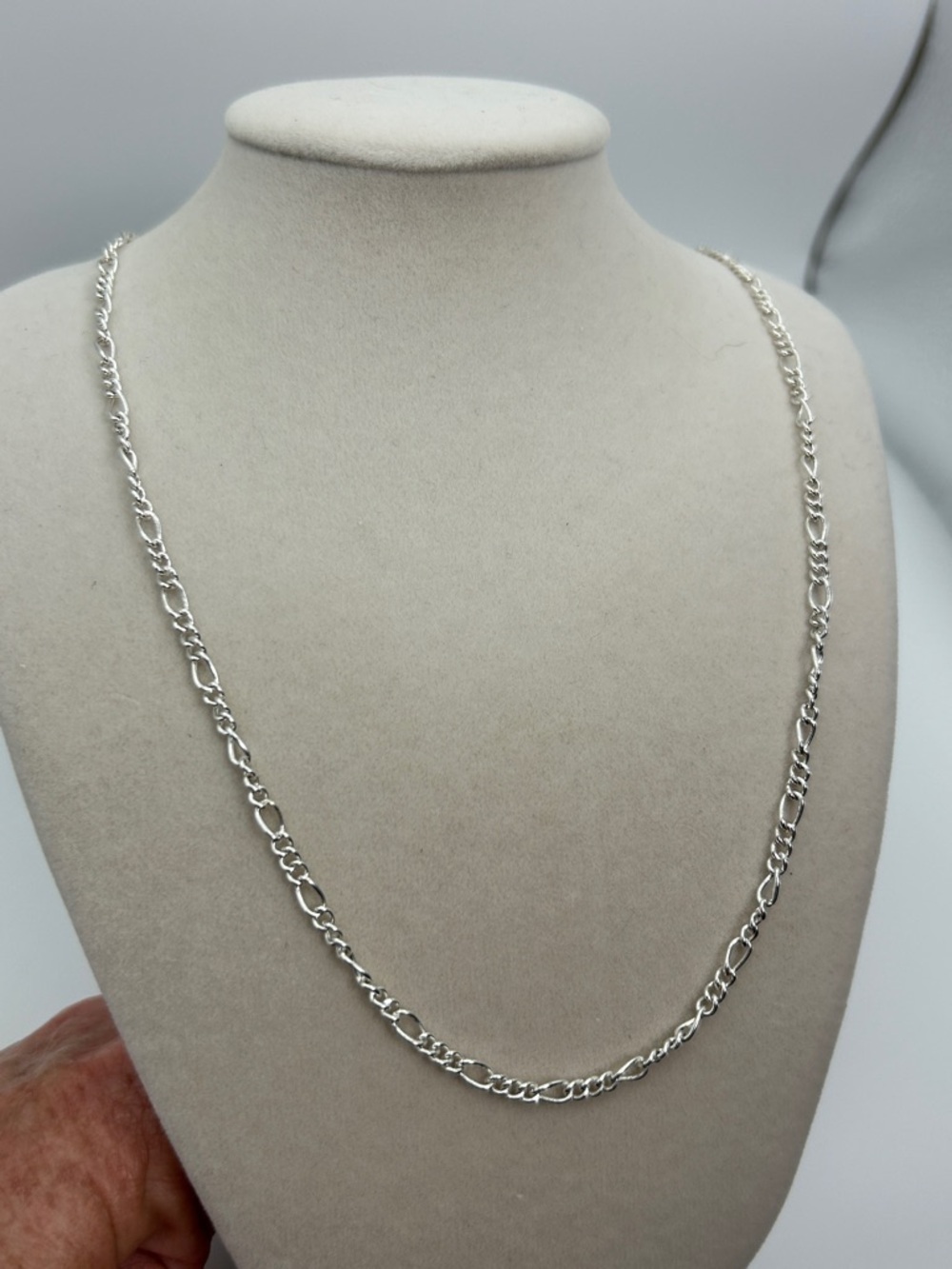 Silver-Tone Chain Necklace Twisted Oval Links Unbranded